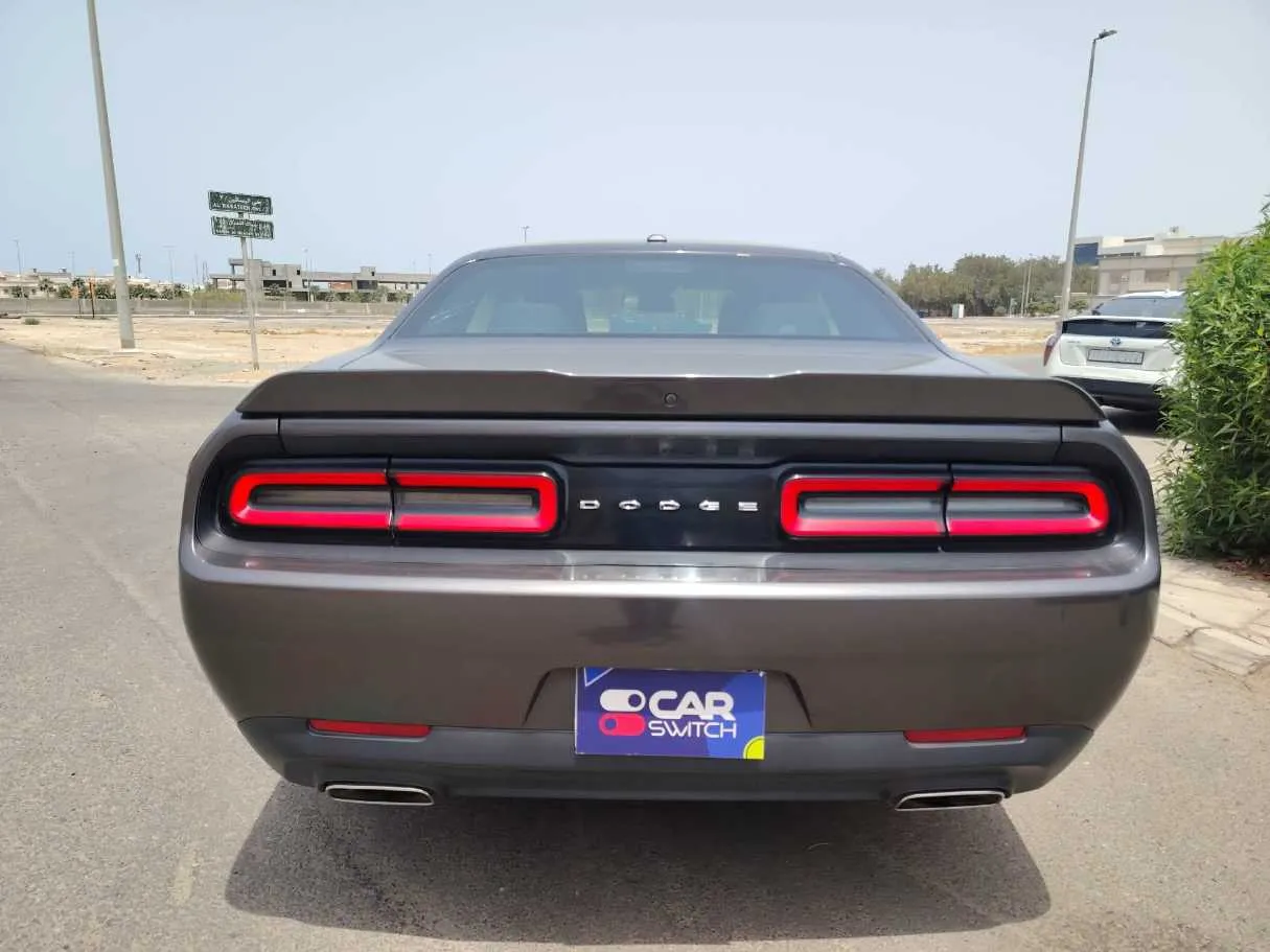 Car image 7