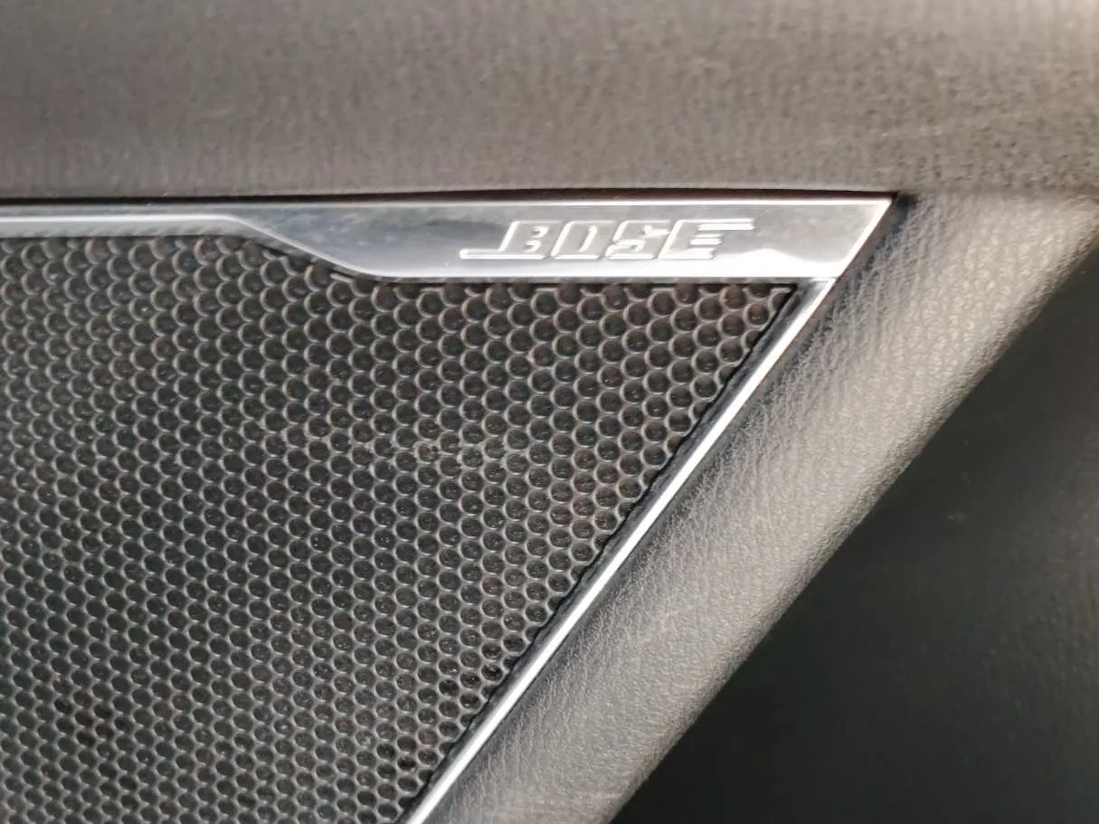 Car image 38