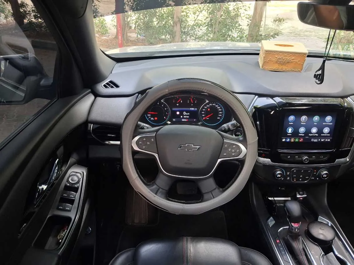 Car image 17