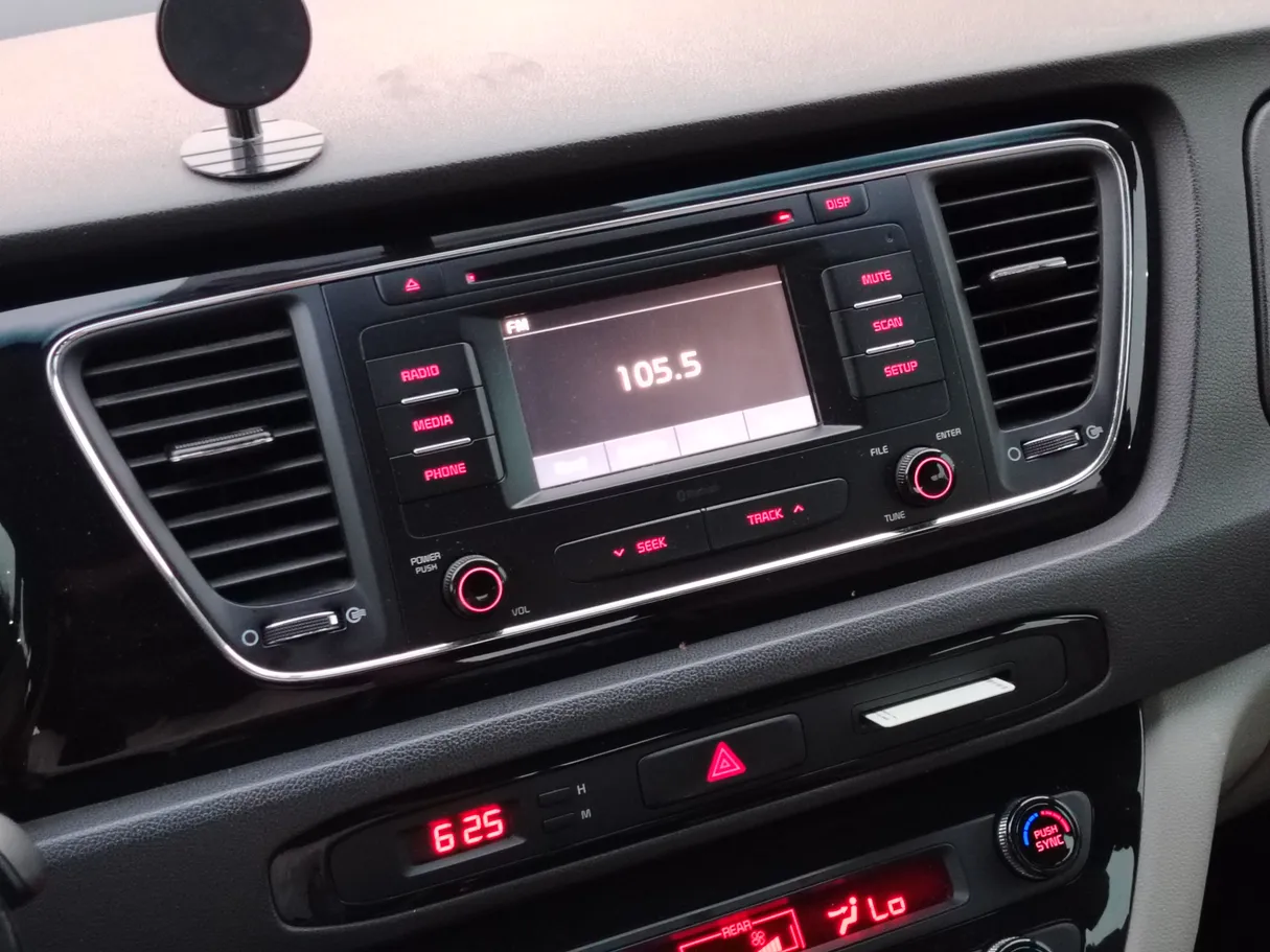 Car image 22