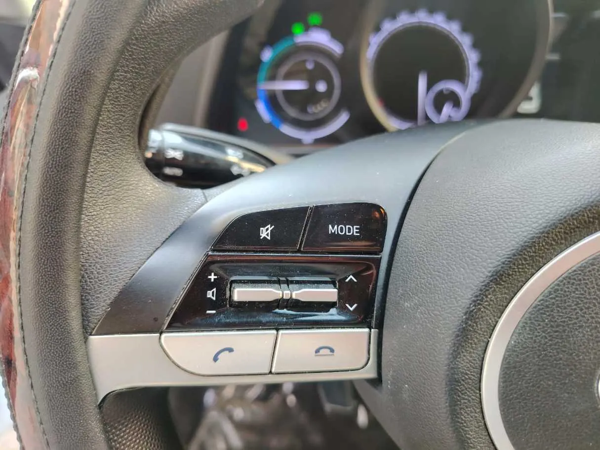 Car image 31