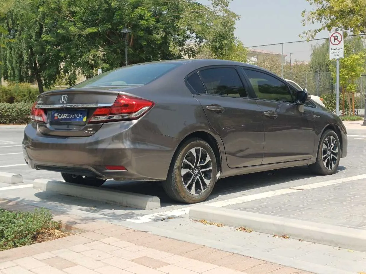 Car image 7