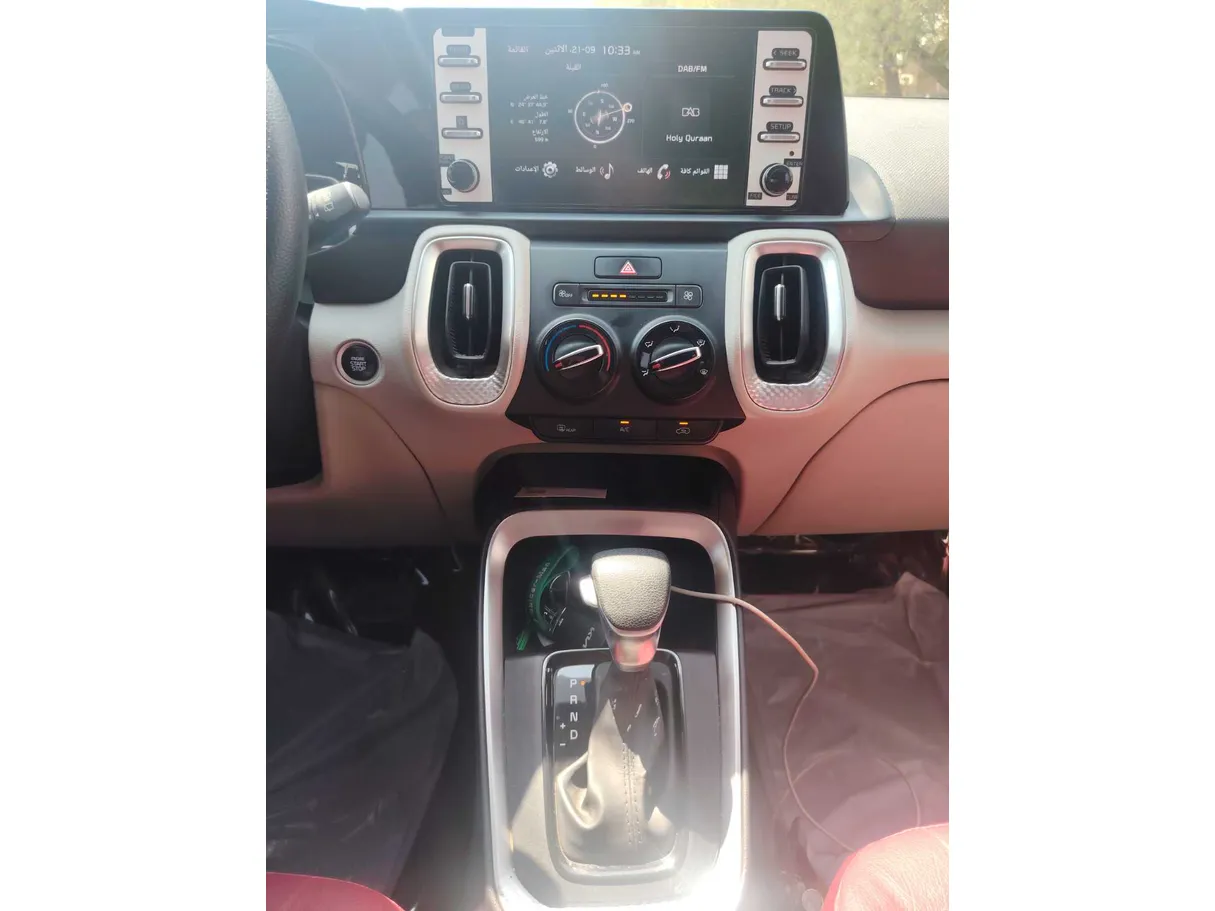 Car image 20
