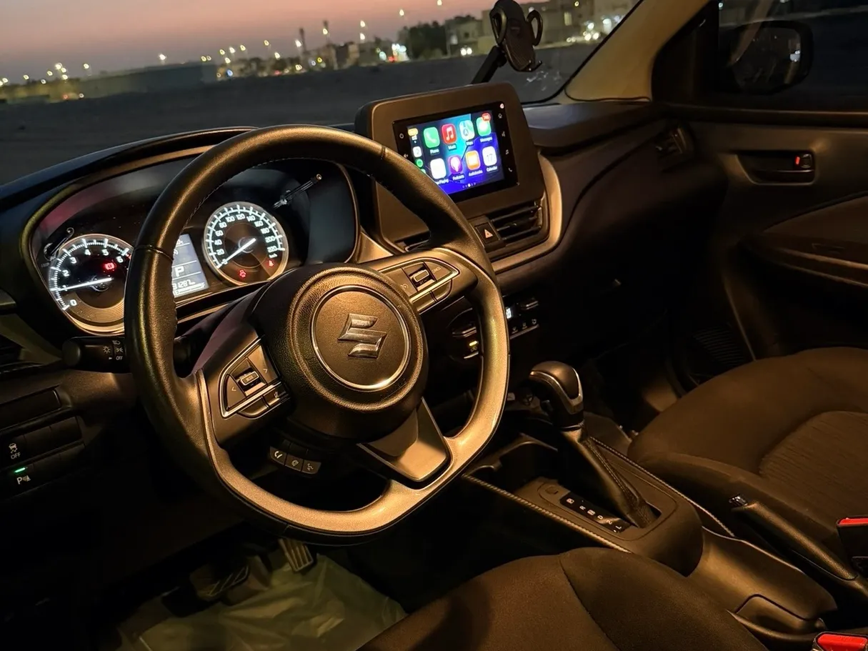 Car image 8