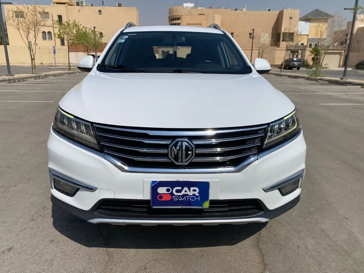 Car image 2