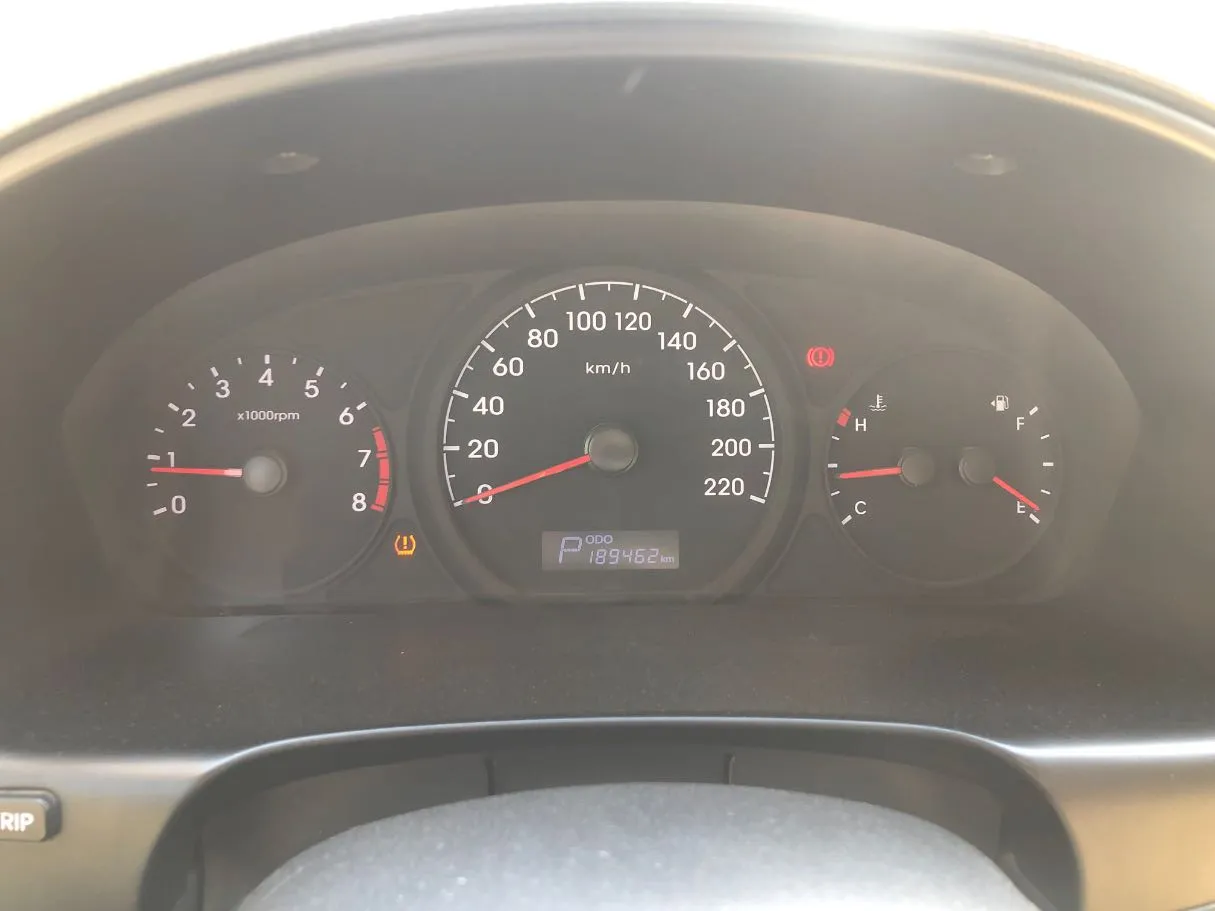 Car image 17