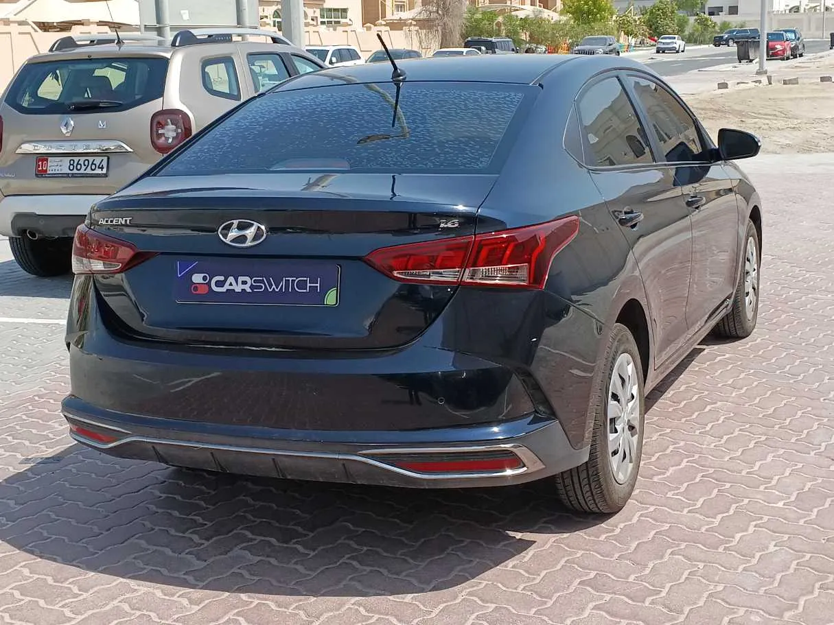 Car image 7