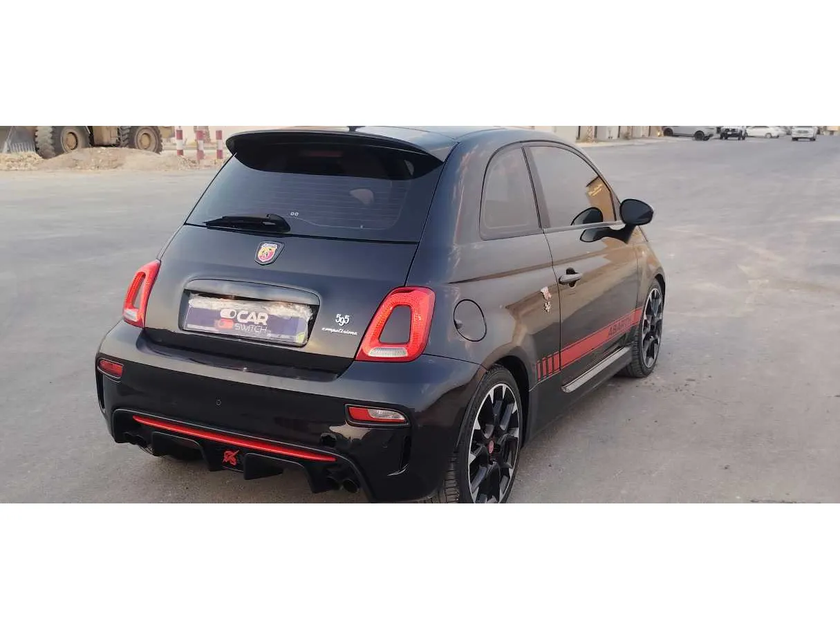 Car image 5