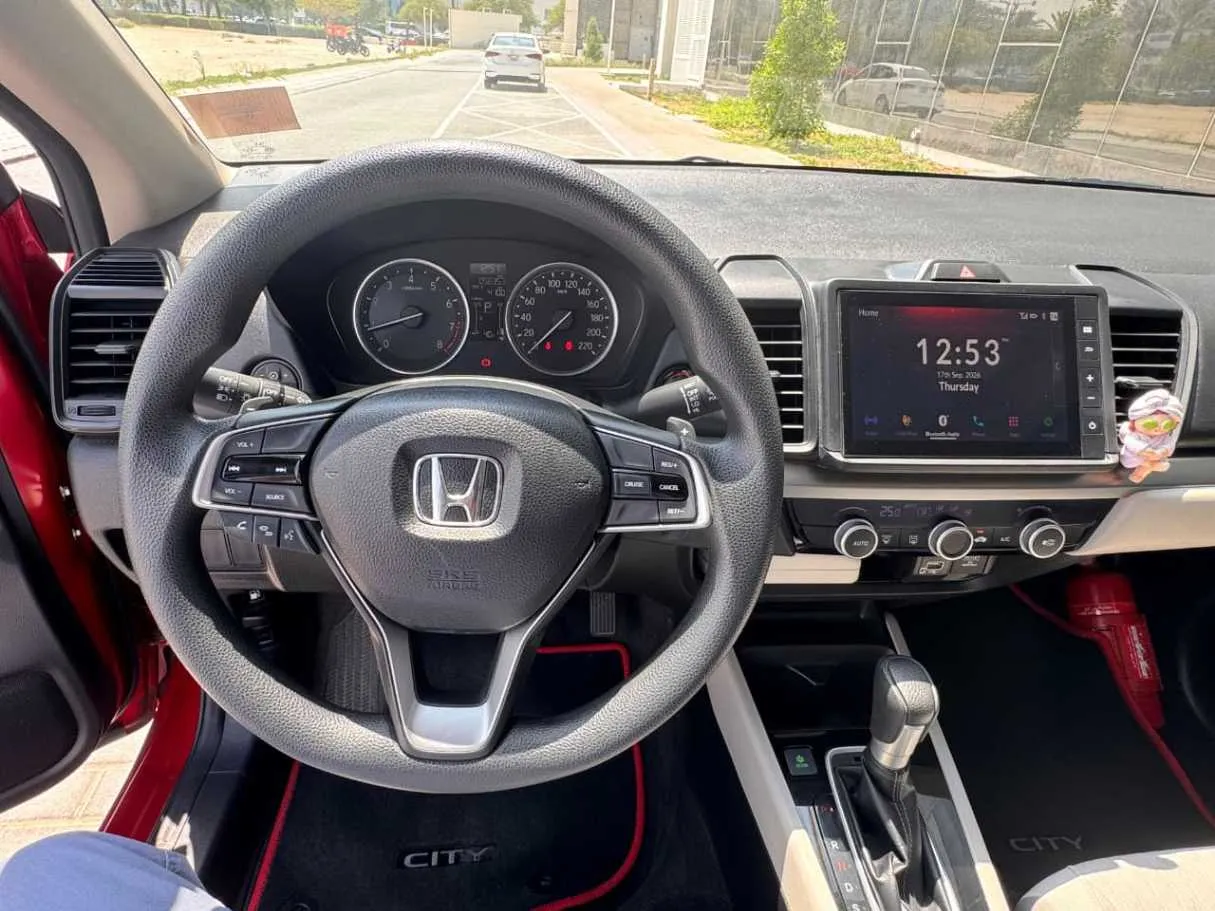 Car image 20