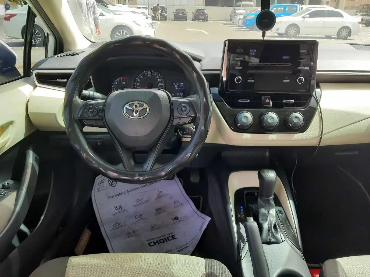 Car image 16