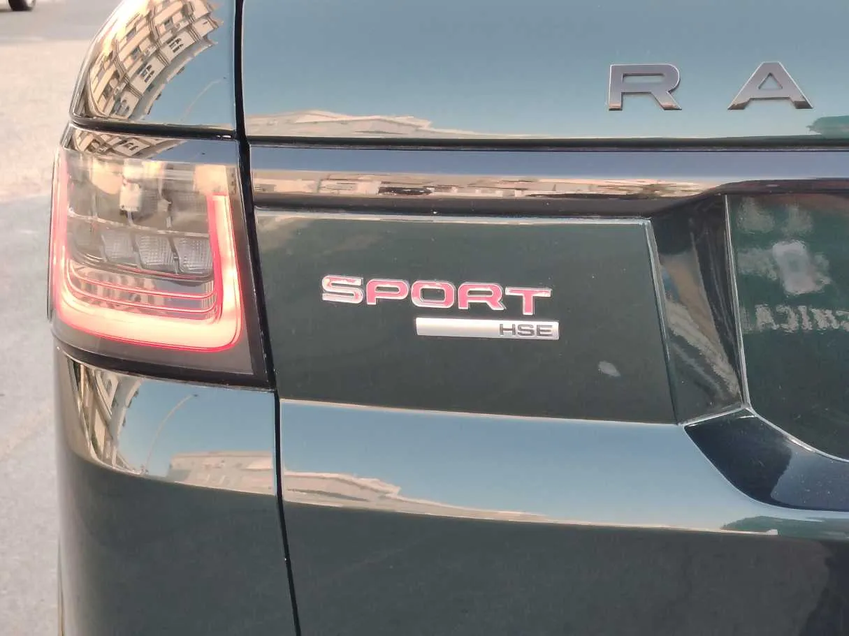 Car image 36