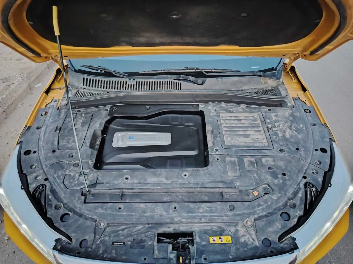 Car image 34