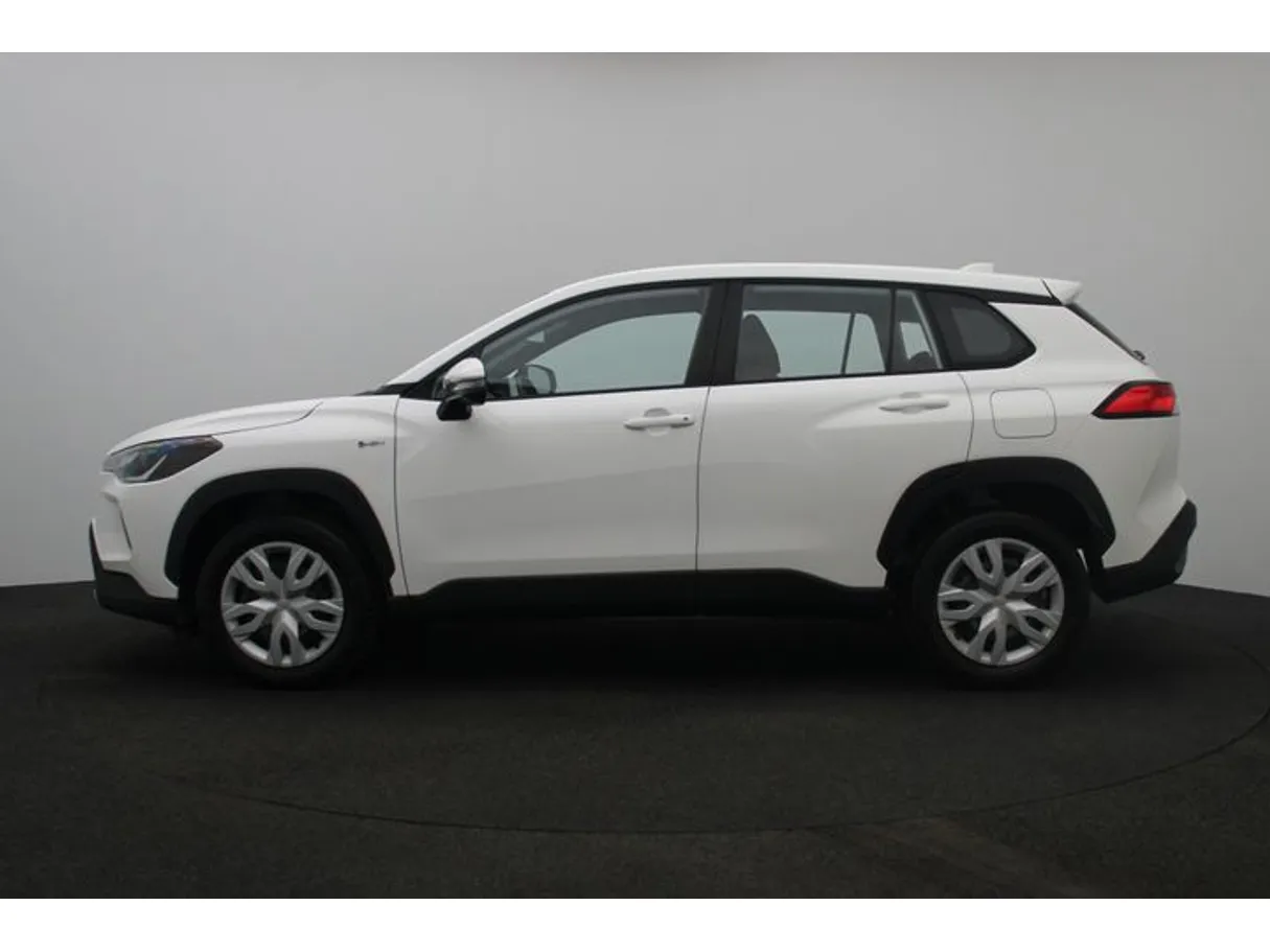 Car image 3