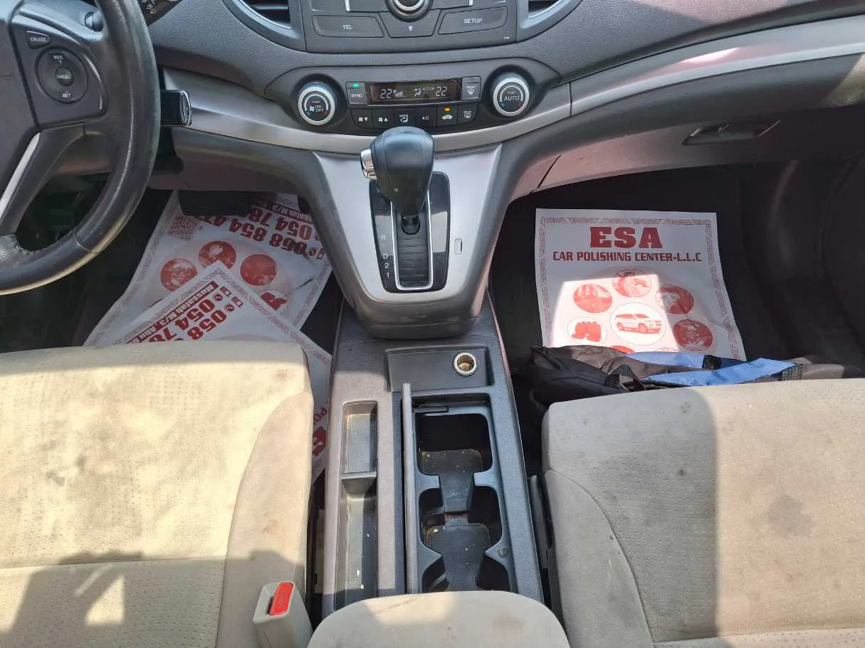 Car image 15