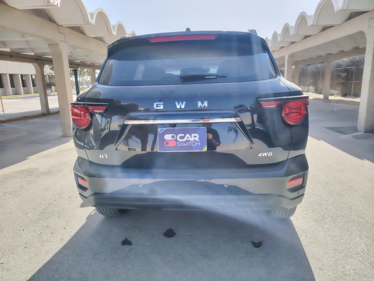 Car image 6
