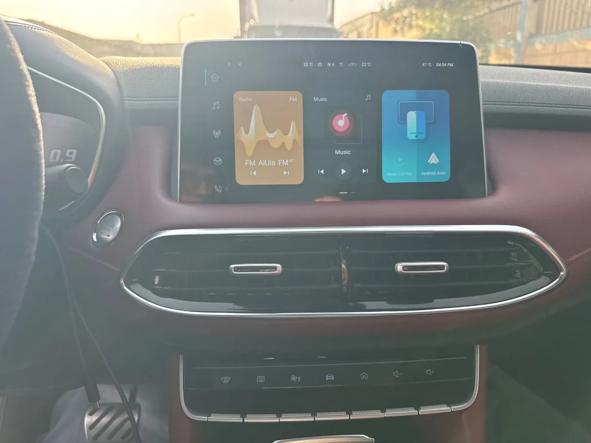 Car image 16
