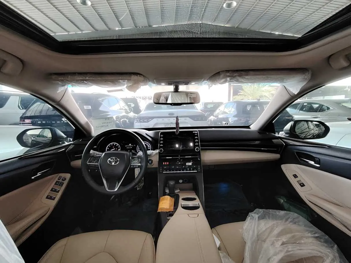 Car image 22