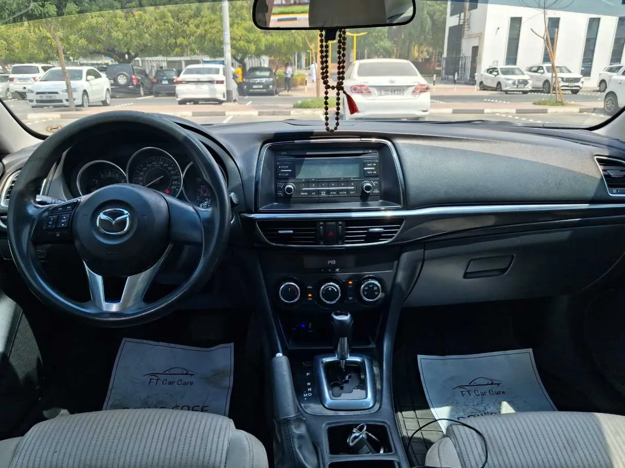 Car image 15