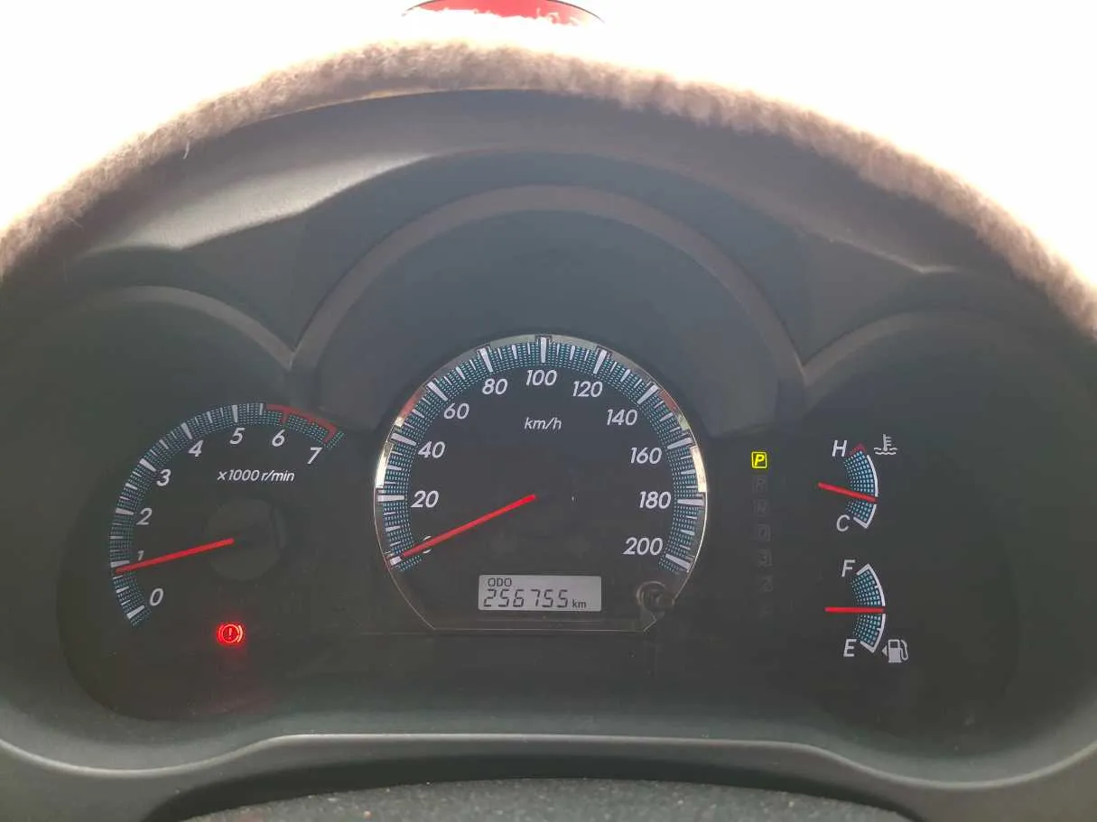 Car image 19