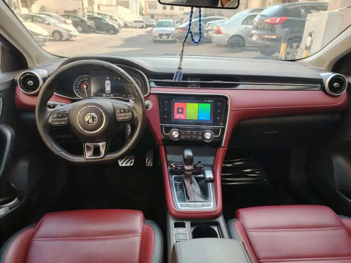 Car image 20