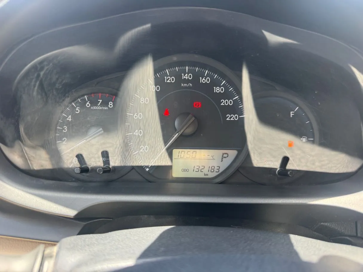 Car image 18