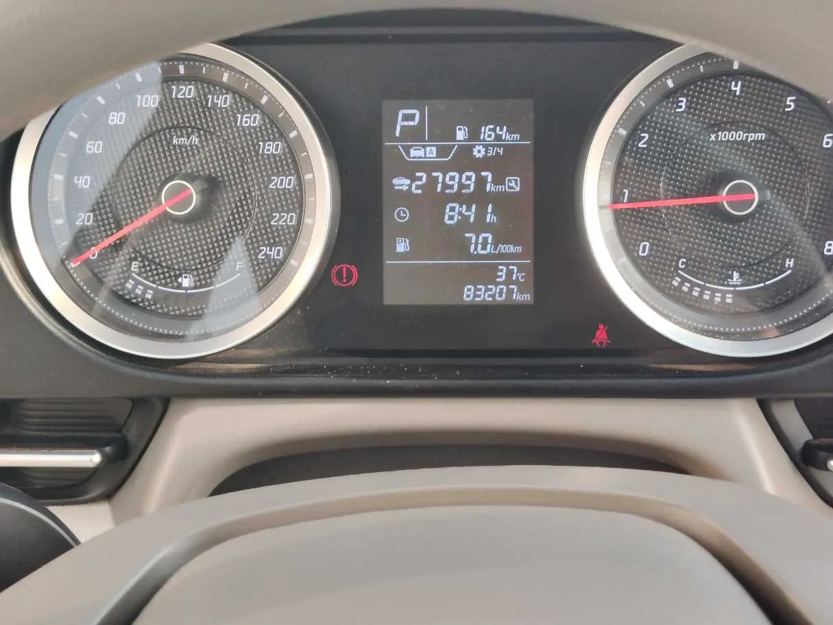 Car image 22