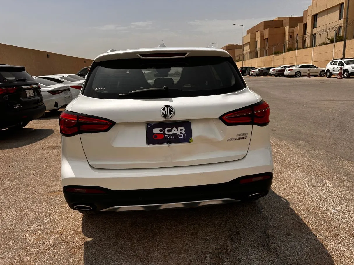 Car image 6