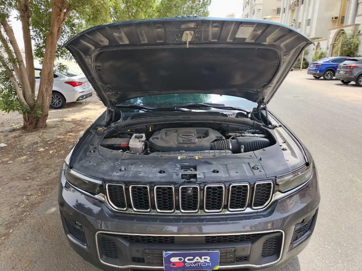 Car image 48