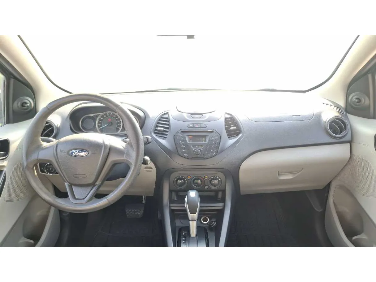 Car image 16