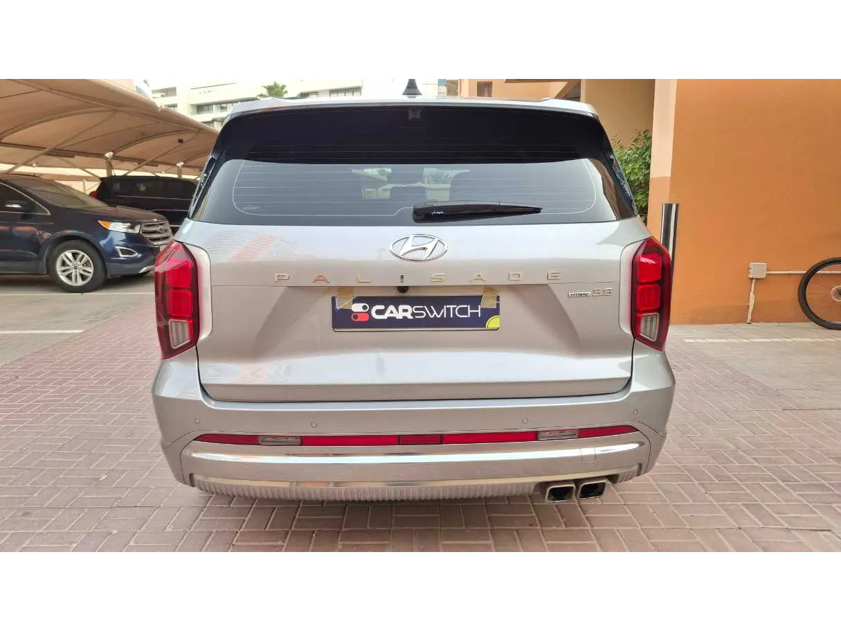 Car image 6