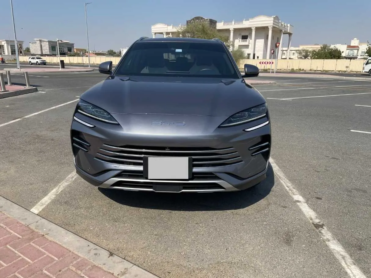 Car image 6