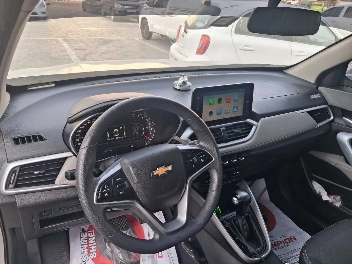 Car image 11