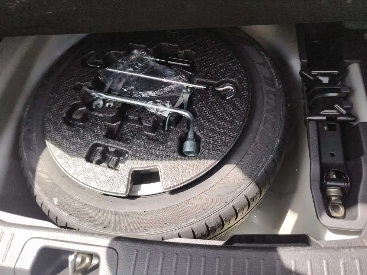 Car image 45