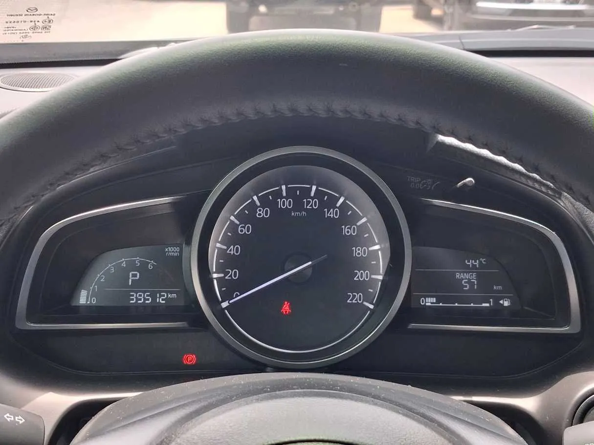 Car image 20