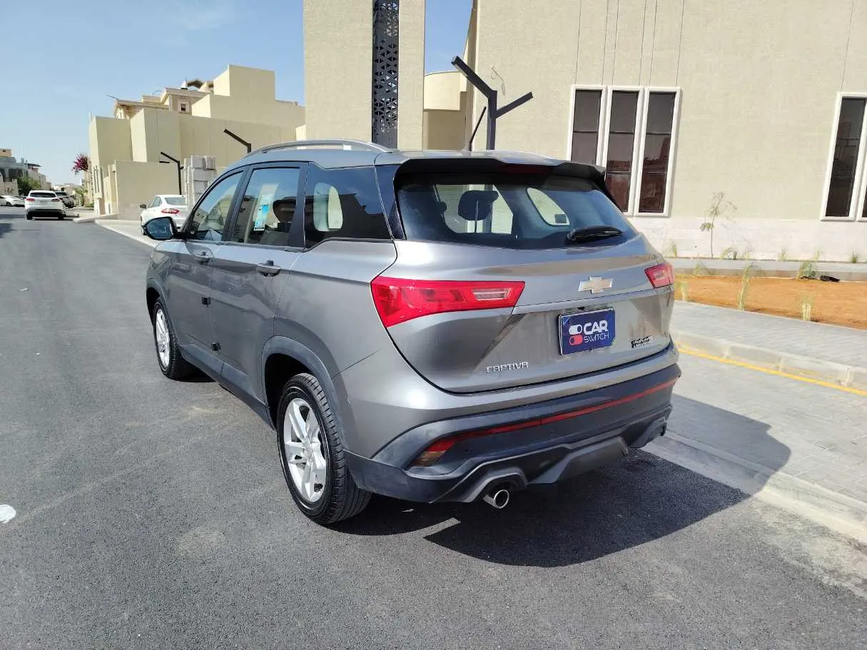 Car image 7