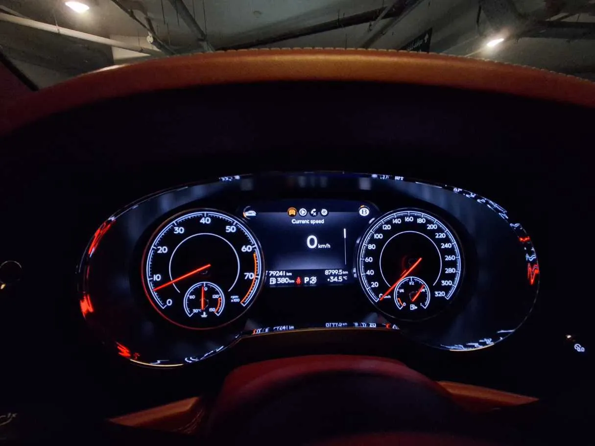 Car image 20
