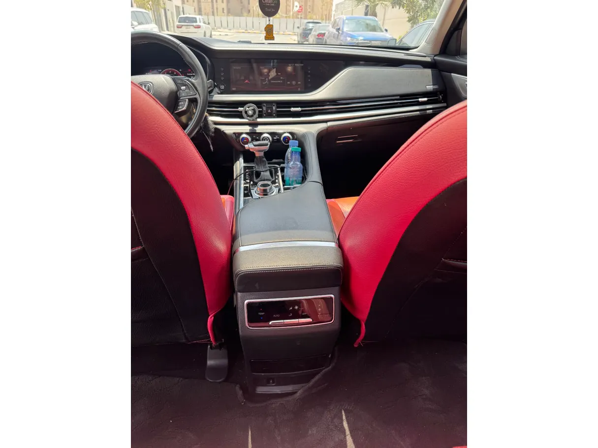 Car image 21