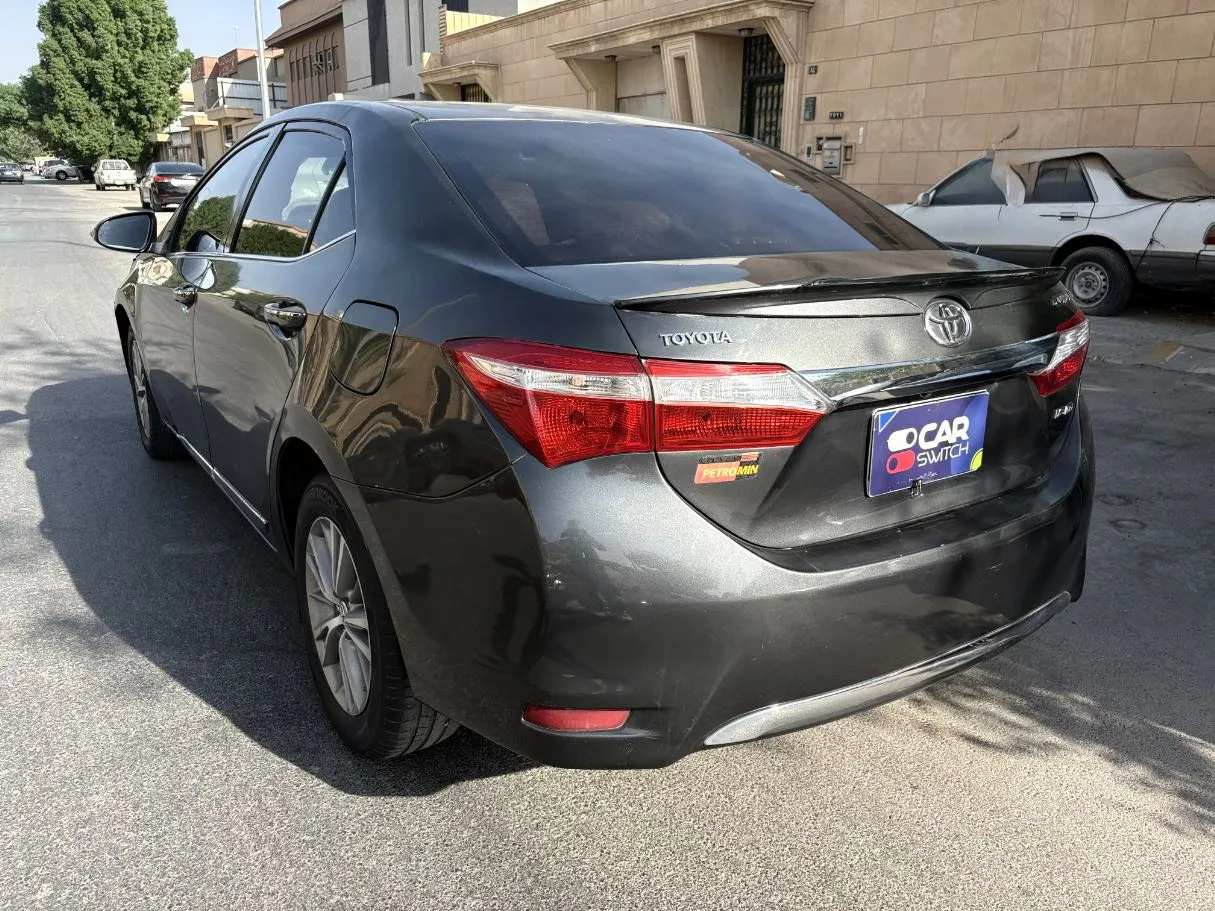 Car image 7