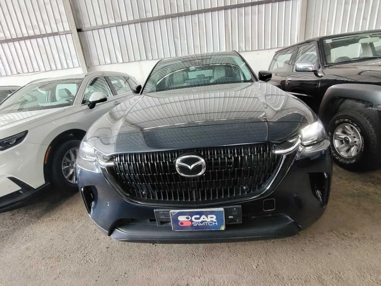 Car image 2