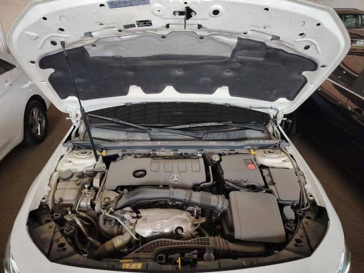 Car image 37
