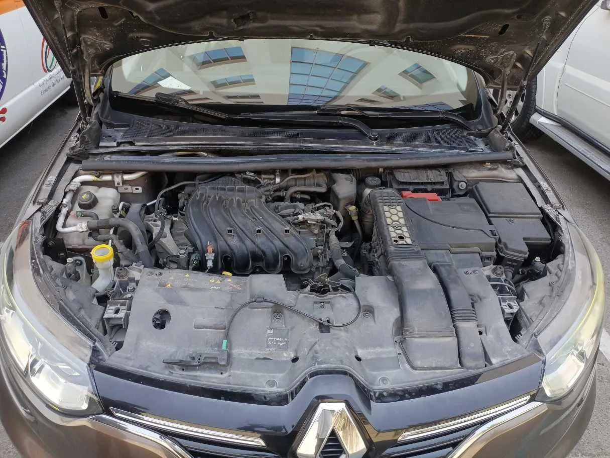 Car image 19