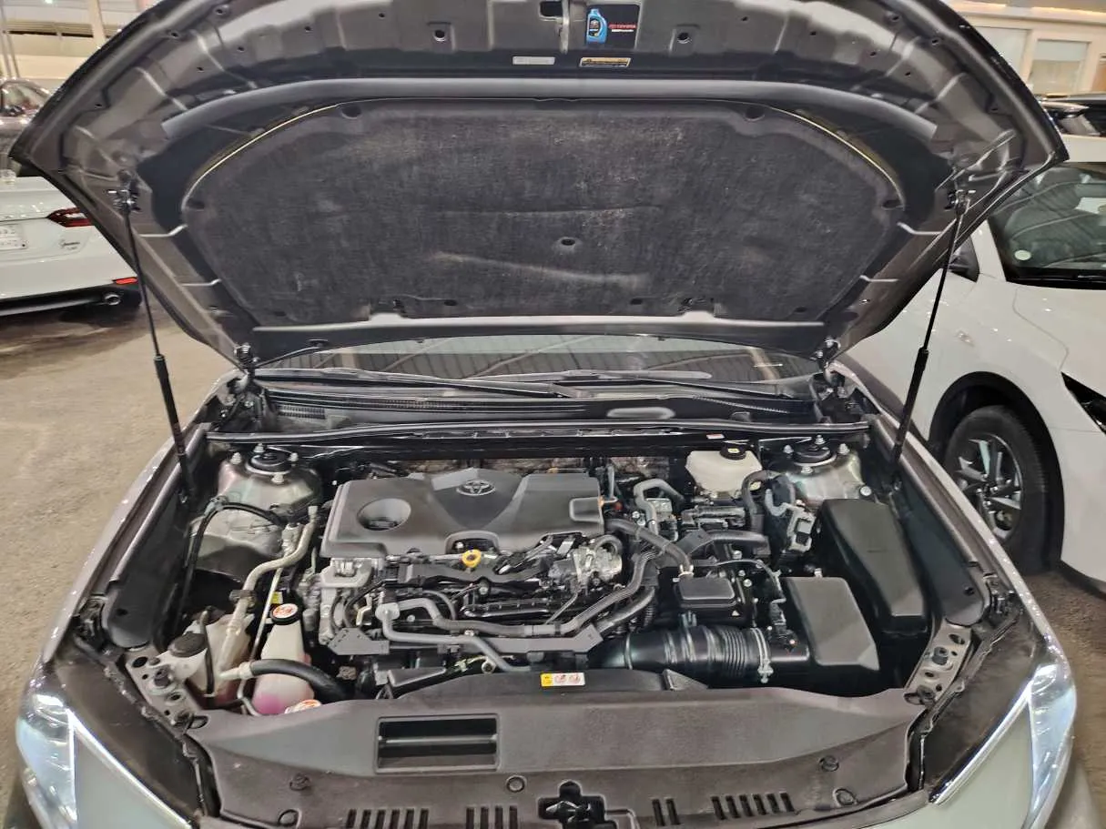 Car image 32