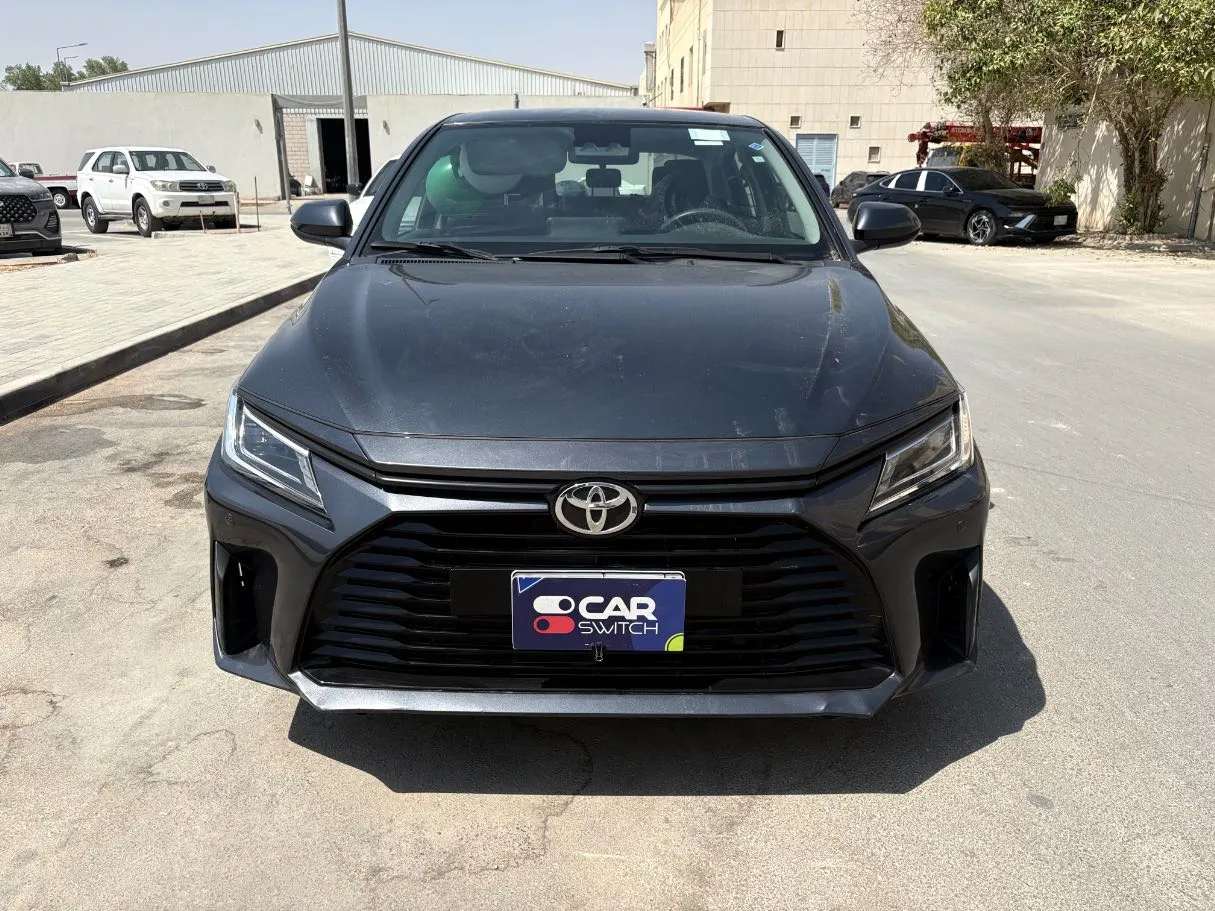 Car image 2