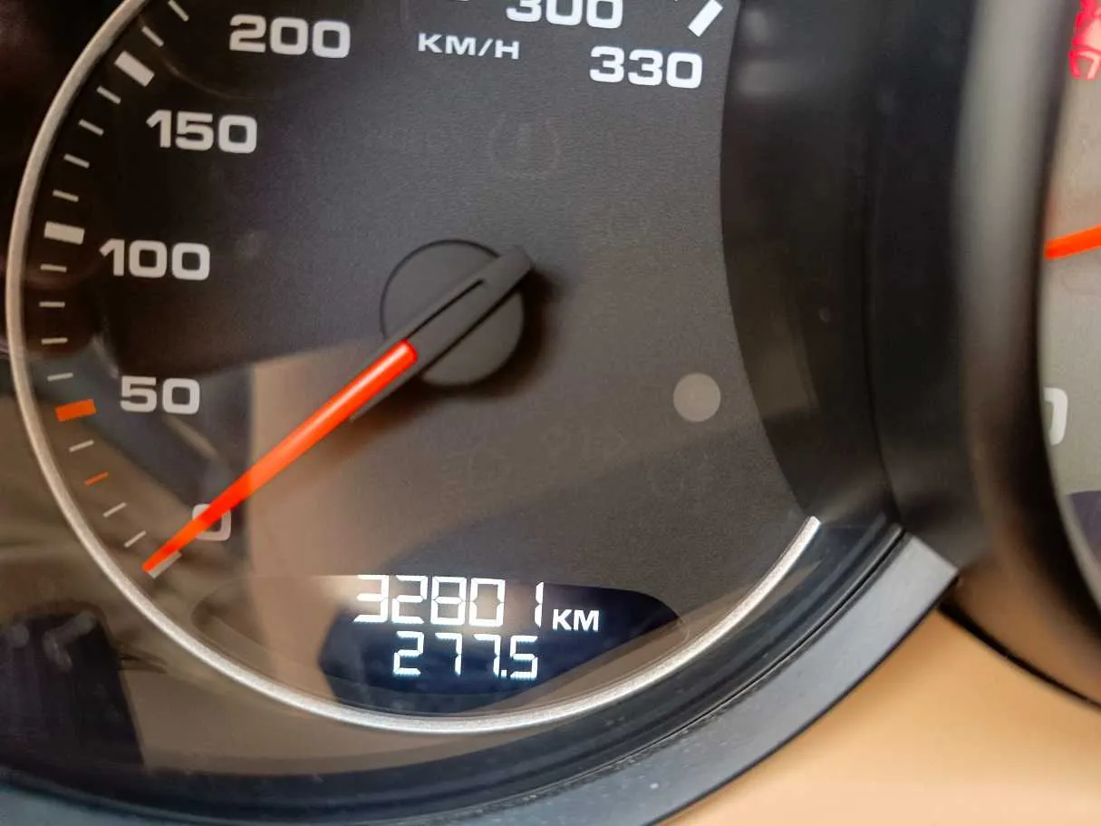 Car image 31
