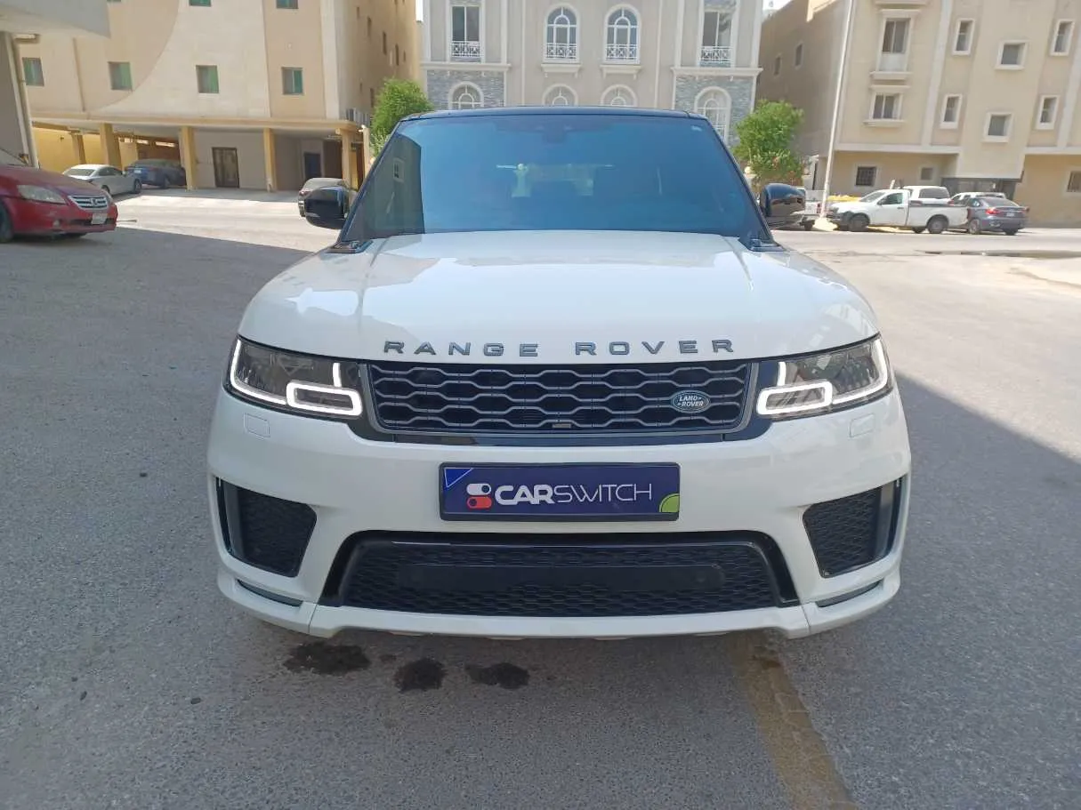 Car image 3