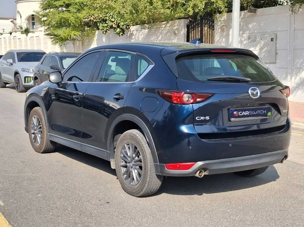 Car image 7