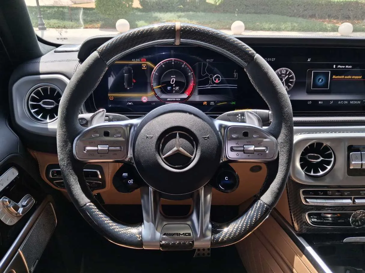 Car image 17