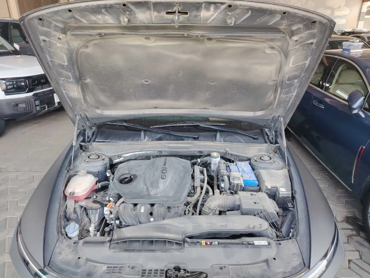 Car image 36