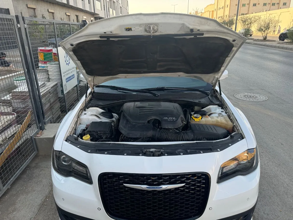 Car image 28