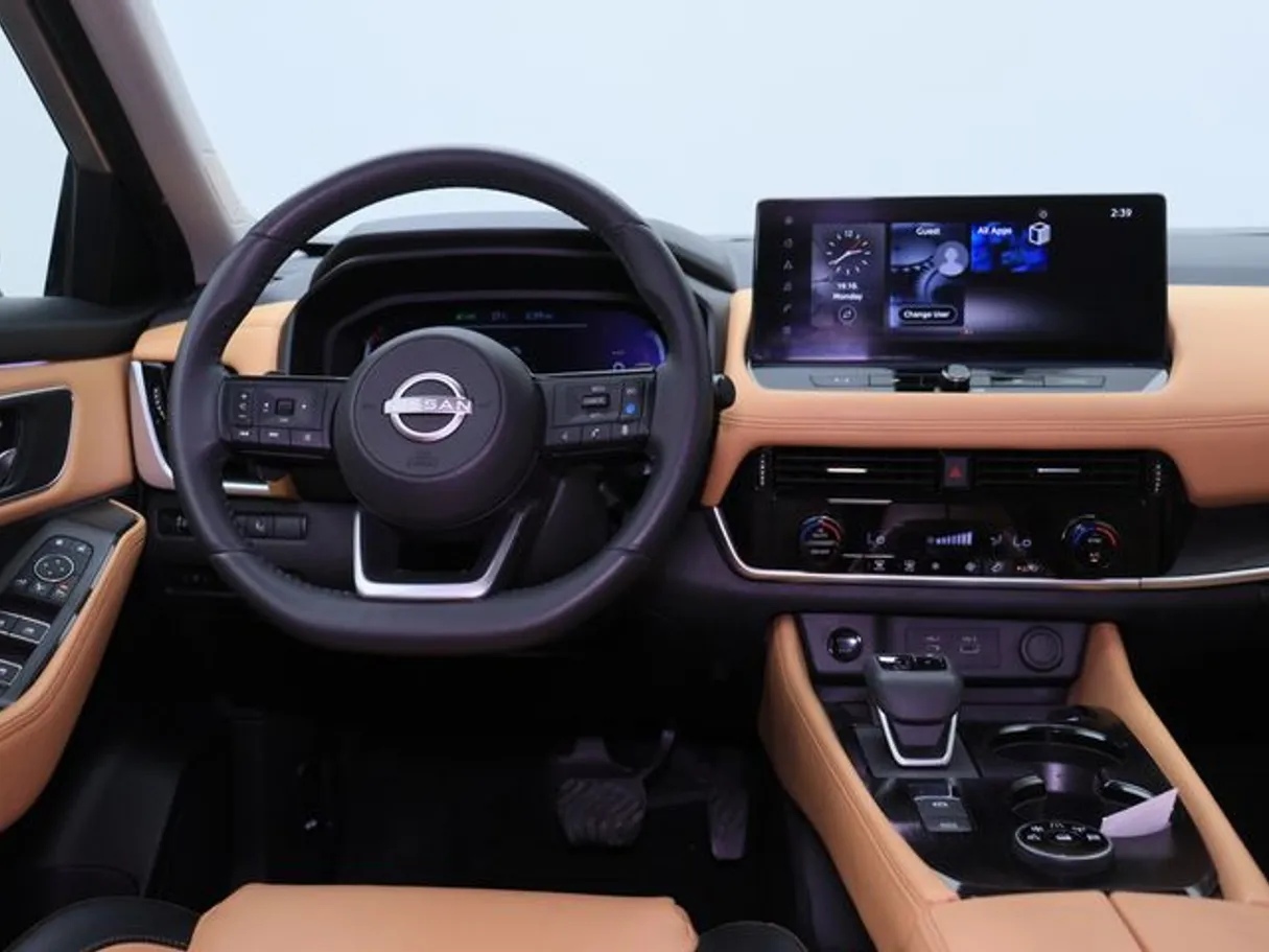 Car image 15